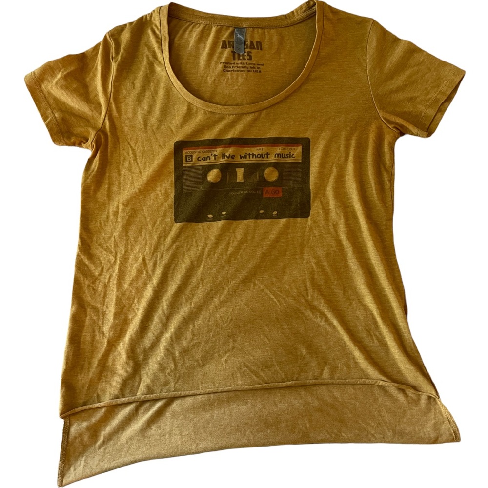 Artisan Tee “Can’t Live With Out Music”